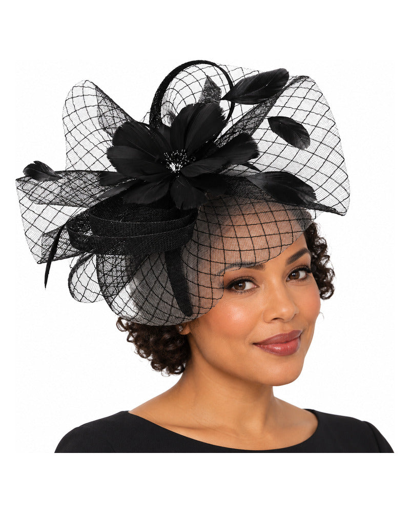 Giovanna Hat HM982-Black on a woman